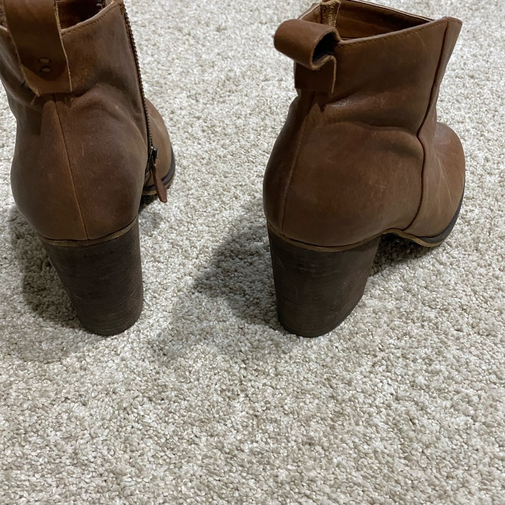 ankle boots - Picture 3 of 3